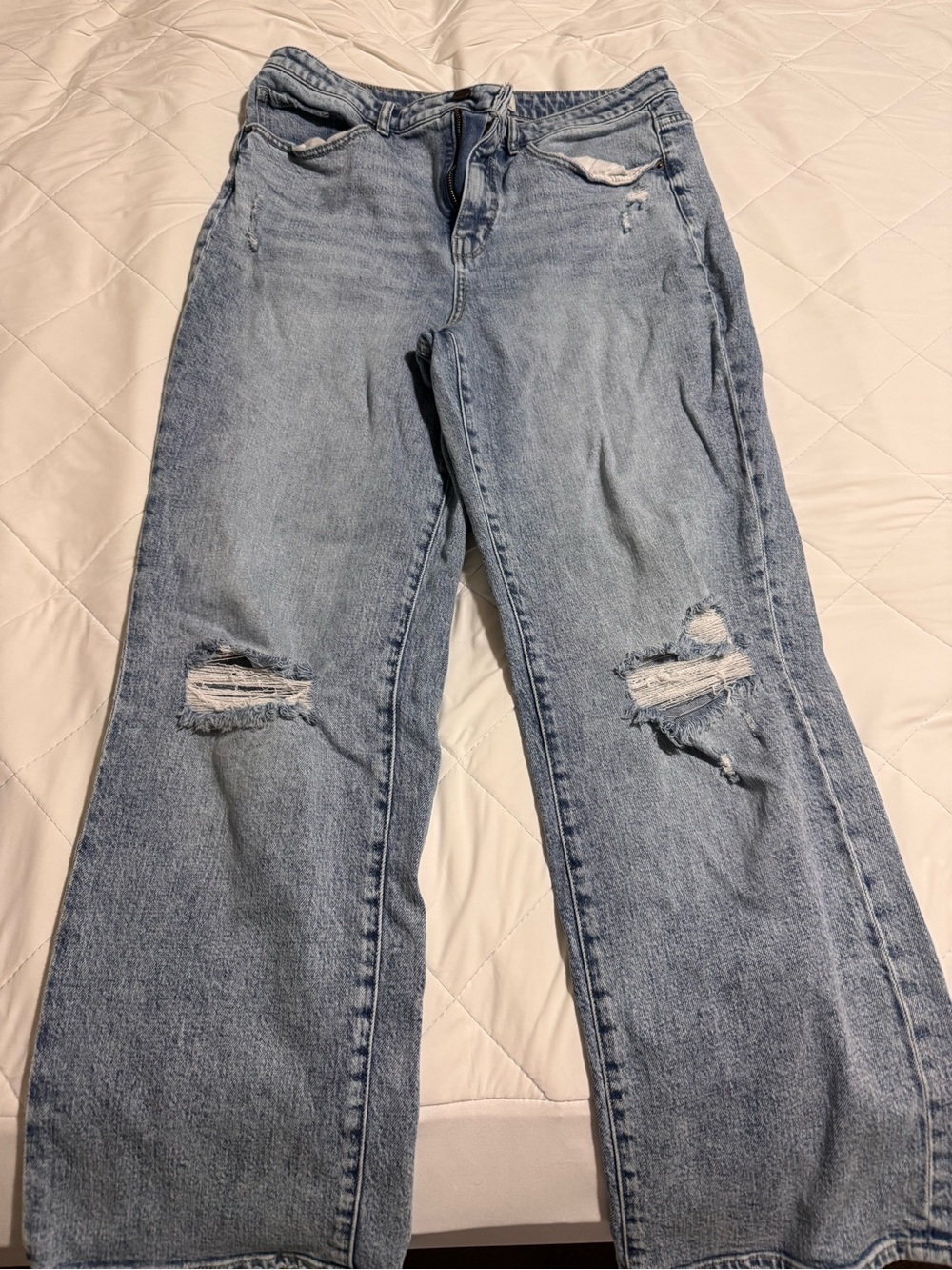 BKE Light Blue Distressed Straight-Leg Women’s Jeans